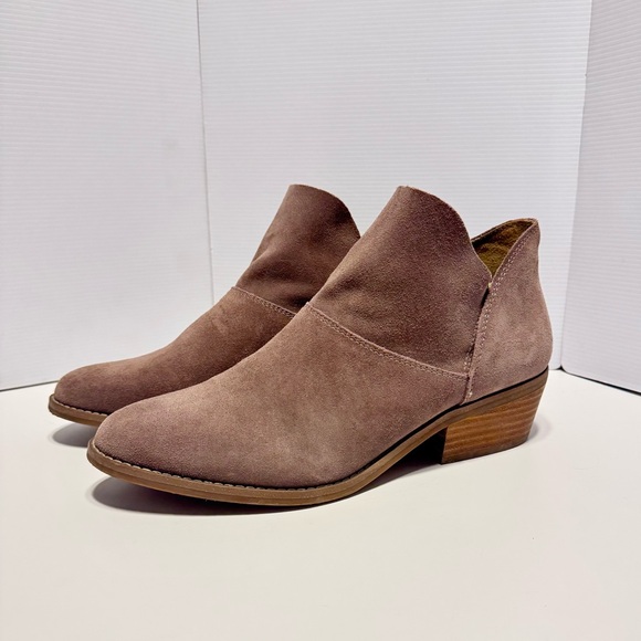 Lucky Brand Shoes - Lucky Brand Women’s Suede Ankle Booties 9.5